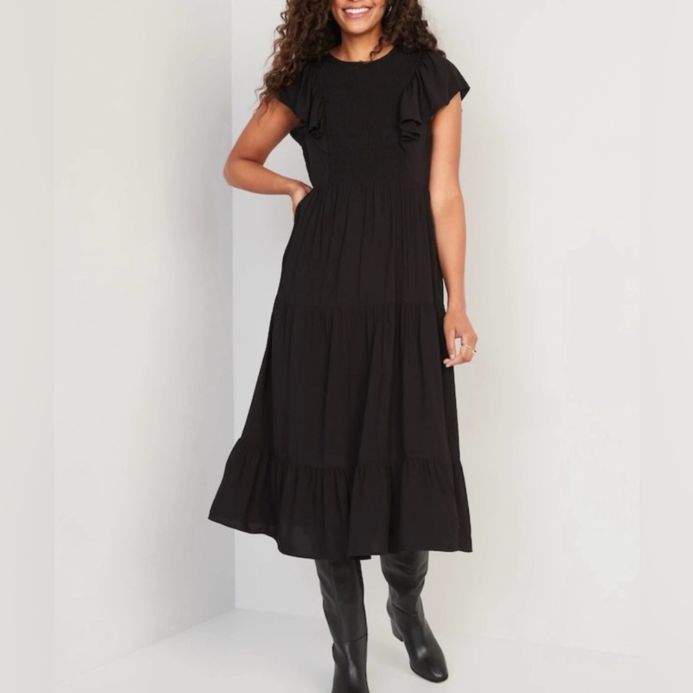 Old Navy Women’s 3X Black Fit & Flare Flutter Sleeve Tiered Smocked Midi Dress